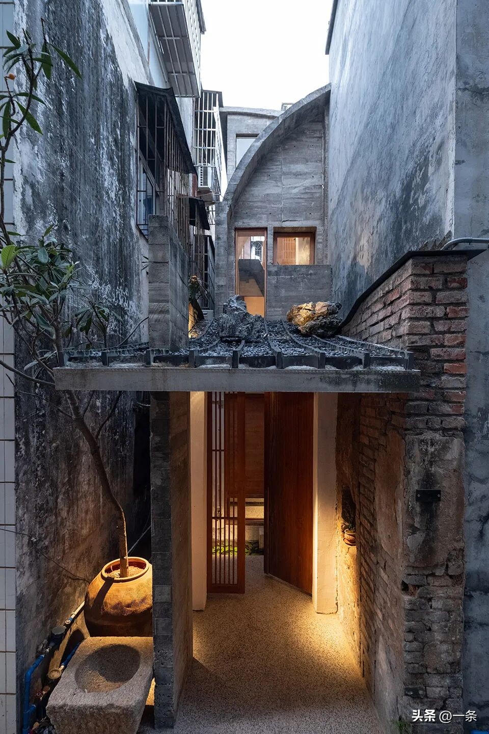 3 anh chị em thừa kế căn nhà tổ chỉ 44m², cải tạo thành nơi đủ rộng để 3 thế hệ có thể cùng chung sống - Ảnh 6.