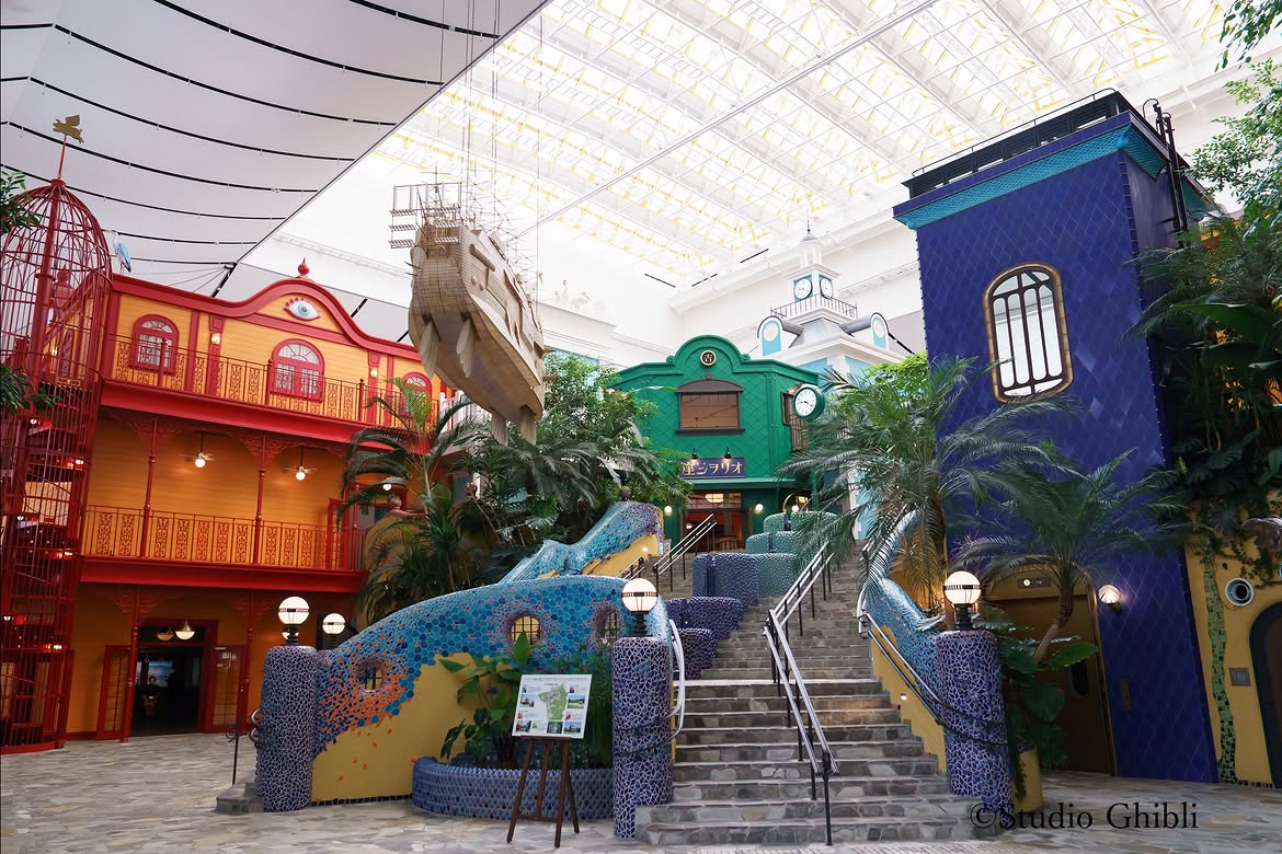Thi&ecirc;n Ho&agrave;ng v&agrave; Ho&agrave;ng hậu Masako chụp ảnh c&ugrave;ng V&ocirc; Diện tại Ghibli Park - Ảnh 5.
