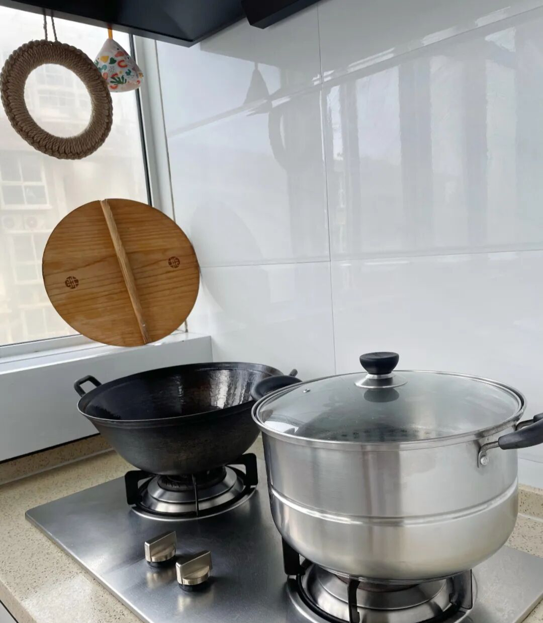 C&oacute; một b&agrave; mẹ chồng cực kỳ sạch sẽ l&agrave; cảm gi&aacute;c thế n&agrave;o? Nh&igrave;n căn bếp 10 năm vẫn như mới, nhiều n&agrave;ng d&acirc;u chỉ biết ao ước - Ảnh 4.