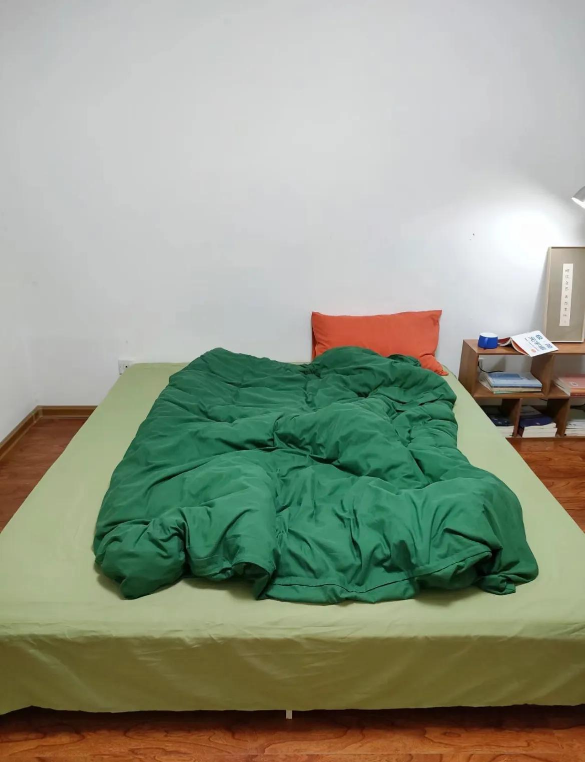 30 tuổi mua căn hộ cũ 67m², 31 tuổi bắt đầu lại sự nghiệp: Cô gái sống một mình 5 năm và biến phòng khách thành nơi không ai ngờ tới - Ảnh 6.