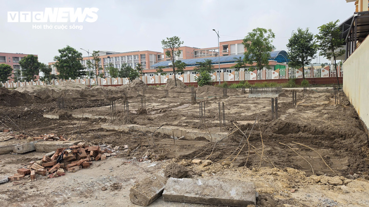 Di chuyển biệt thự Bắc Ninh: Qu&aacute; tr&igrave;nh ấn tượng của ' thần đ&egrave;n ' với c&ocirc;ng tr&igrave;nh h&agrave;ng trăm tấn - Ảnh 3.