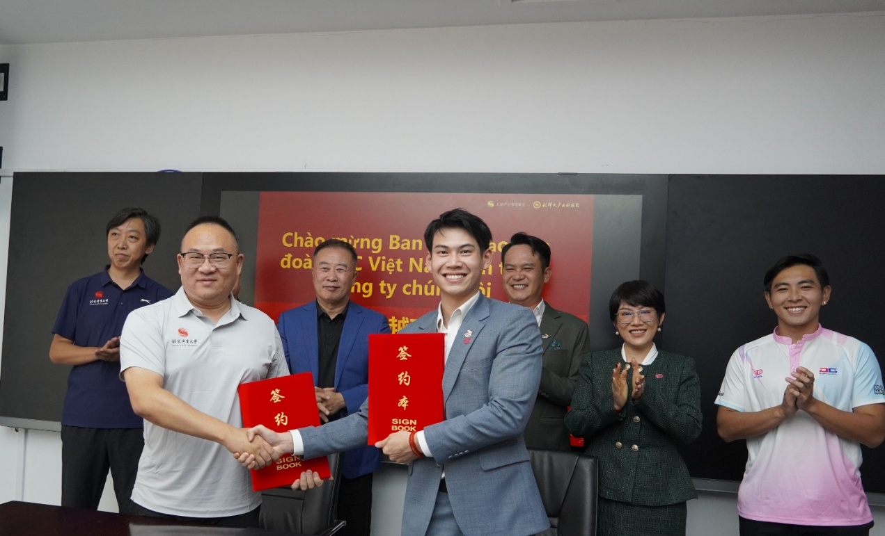 Cột mốc lịch sử của thể thao Việt Nam: Hệ sinh thái thể thao thuần Việt xuất khẩu sang thị trường tỷ dân - Ảnh 1. Cột mốc lịch sử của thể thao Việt Nam: Hệ sinh thái thể thao thuần Việt xuất khẩu sang thị trường tỷ dân - Ảnh 1.