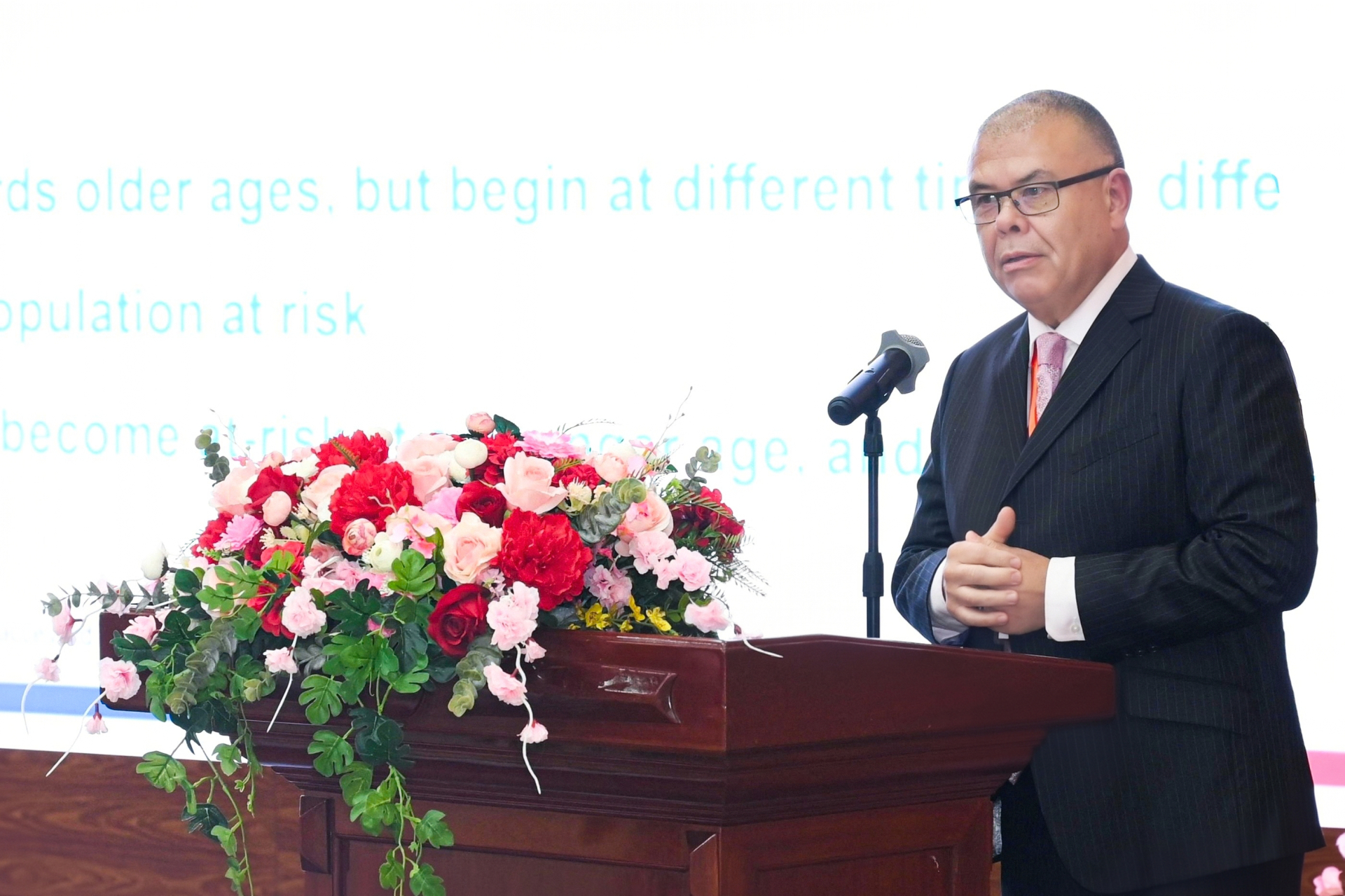 Trường y , Đại học Y Dược TP . HCM triển khai Chương tr&igrave;nh đ&agrave;o tạo Vắc - xin 2026 - Ảnh 2.