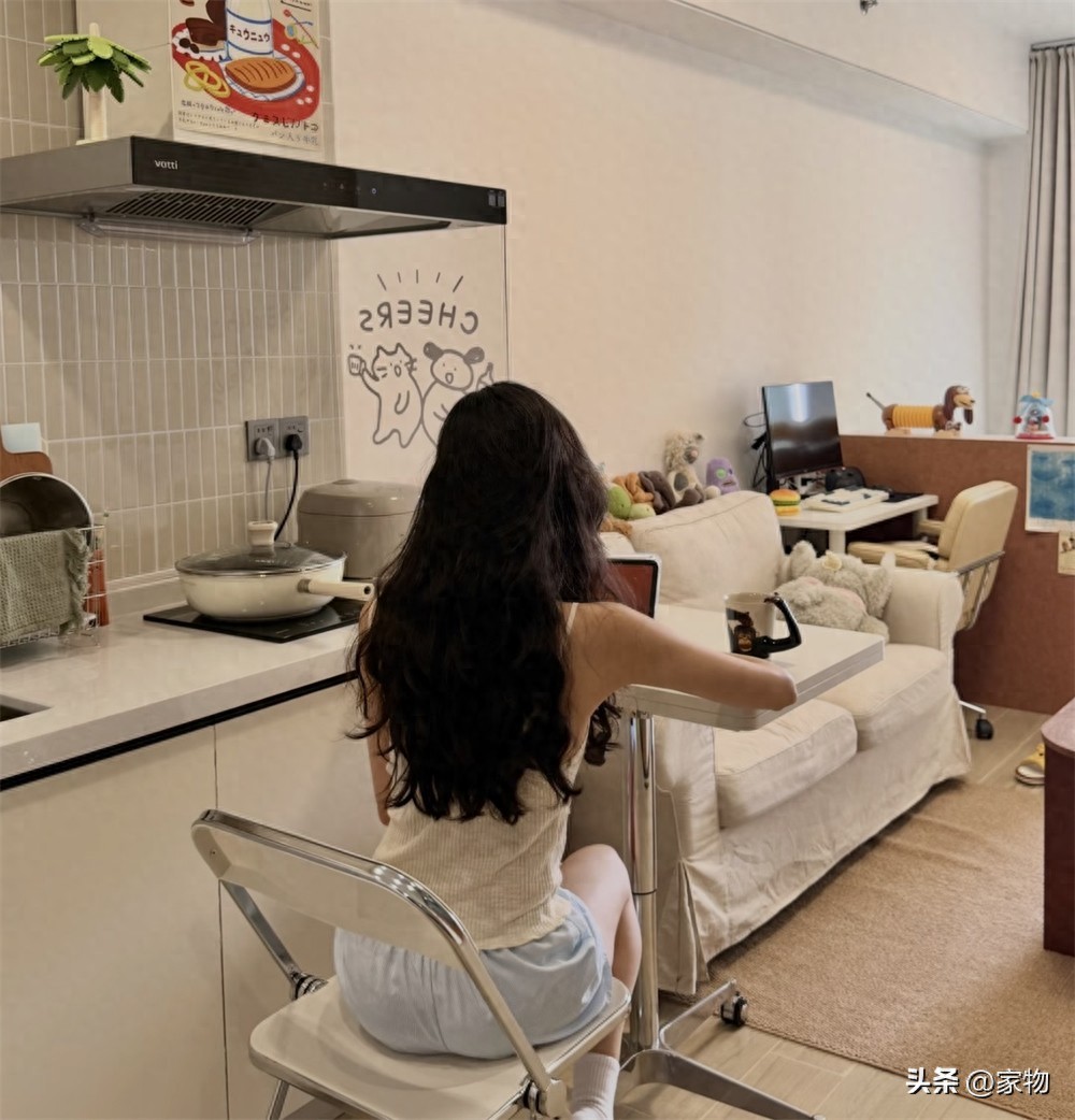 Từng là kiểu nhà người trẻ đổ xô mua, căn hộ độc thân giờ dần mất sức hút: 6 lý do sống lâu mới thấm - Ảnh 1.
