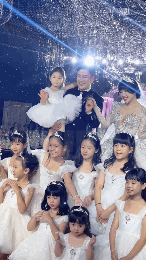 D&agrave;n mỹ nh&acirc;n Việt đẳng cấp Tại đ&aacute;m cưới: Thanh lịch , sang trọng nhưng kh&ocirc;ng lấn lướt c&ocirc; d&acirc;u - Ảnh 1.