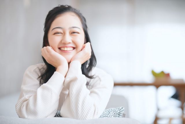 20 thói quen nên duy trì trong 6 tháng: Không cần kiếm thật nhiều, tiền vẫn có thể tích lại ngày một dày - Ảnh 1.