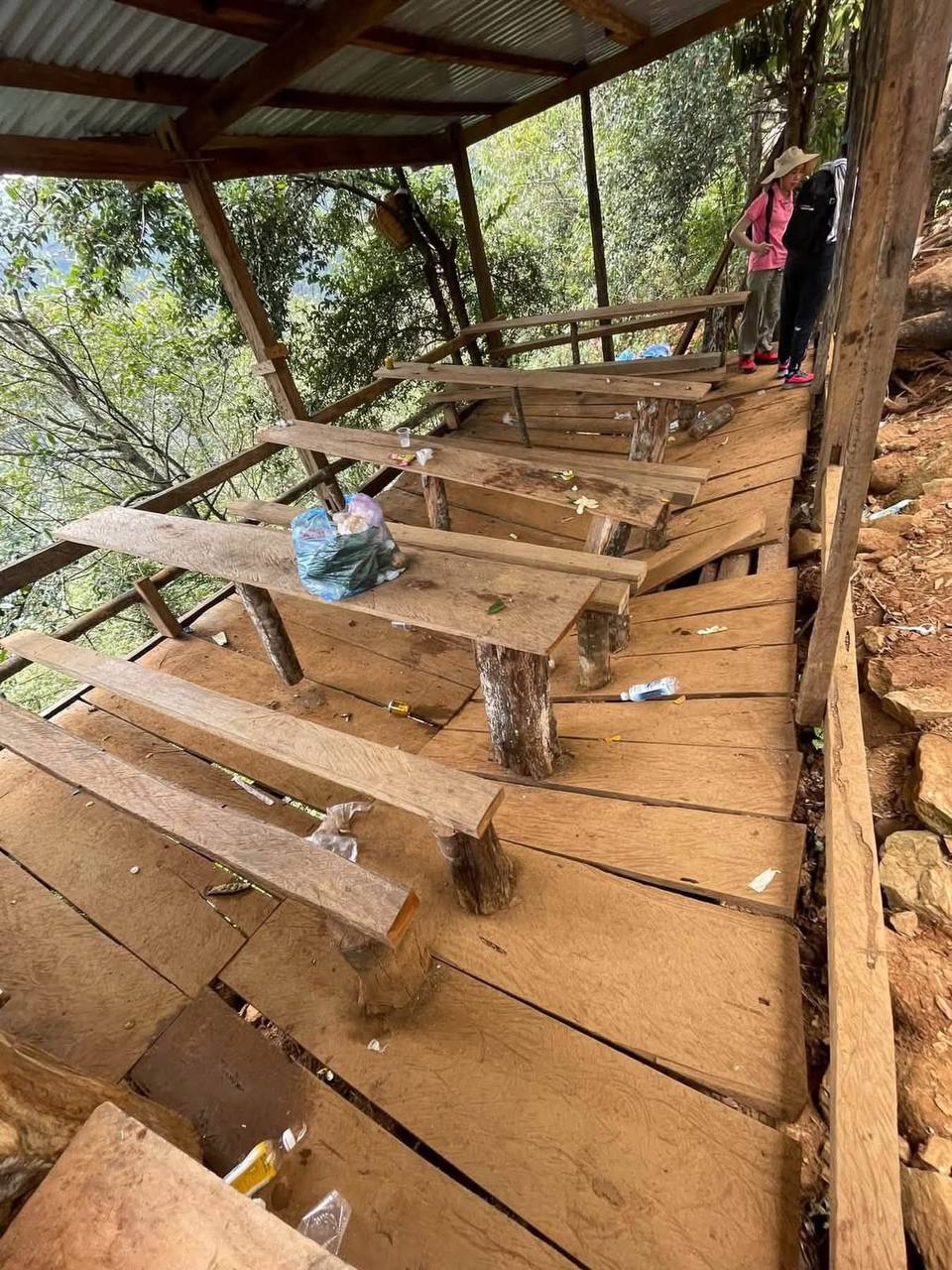 T&agrave; Ch&igrave; Nh&ugrave; m&ugrave;a hoa Chi P&acirc;u: Trải nghiệm trekking th&uacute; vị giữa d&ograve;ng người đ&ocirc;ng đ&uacute;c - Ảnh 3.