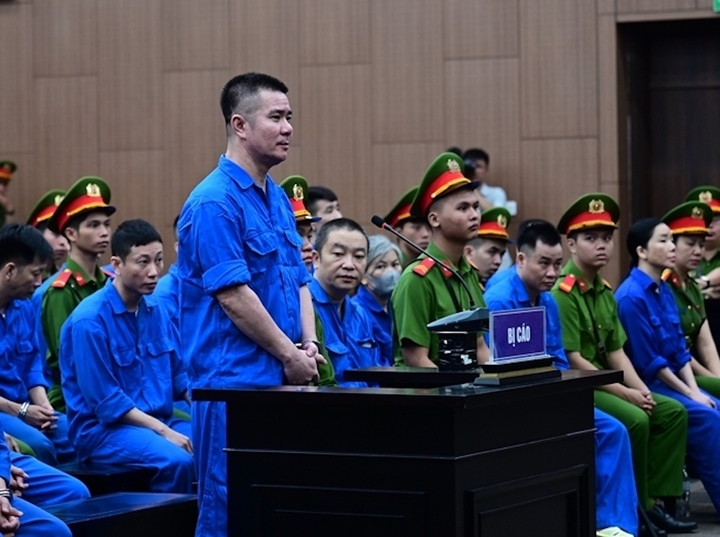 Lời khai của L&ecirc; Văn Đ&ocirc;ng l&agrave;m r&otilde; m&aacute;c t&acirc;m thần trong vụ &aacute;n ma t&uacute;y 2025 - Ảnh 1.