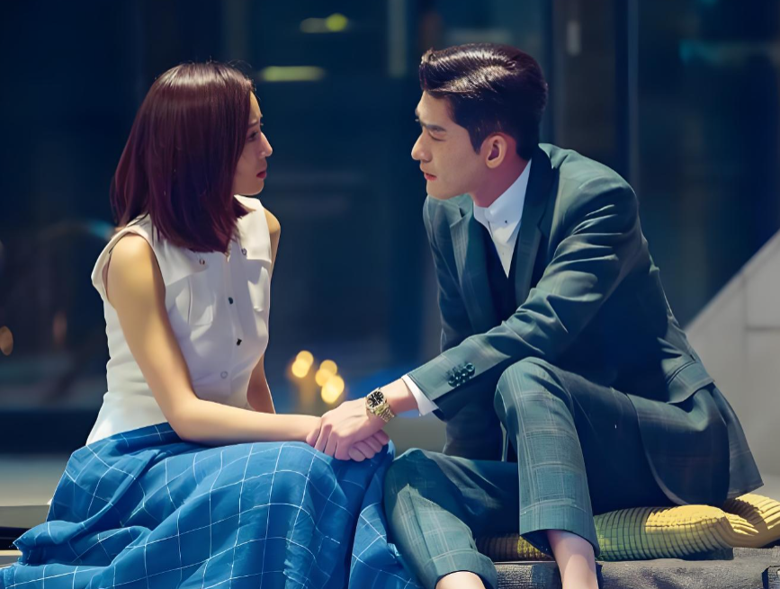 Bất ngờ được nữ đại gia hơn 3 tuổi theo đuổi, càng được chiều chuộng tôi càng sợ hãi- Ảnh 1.