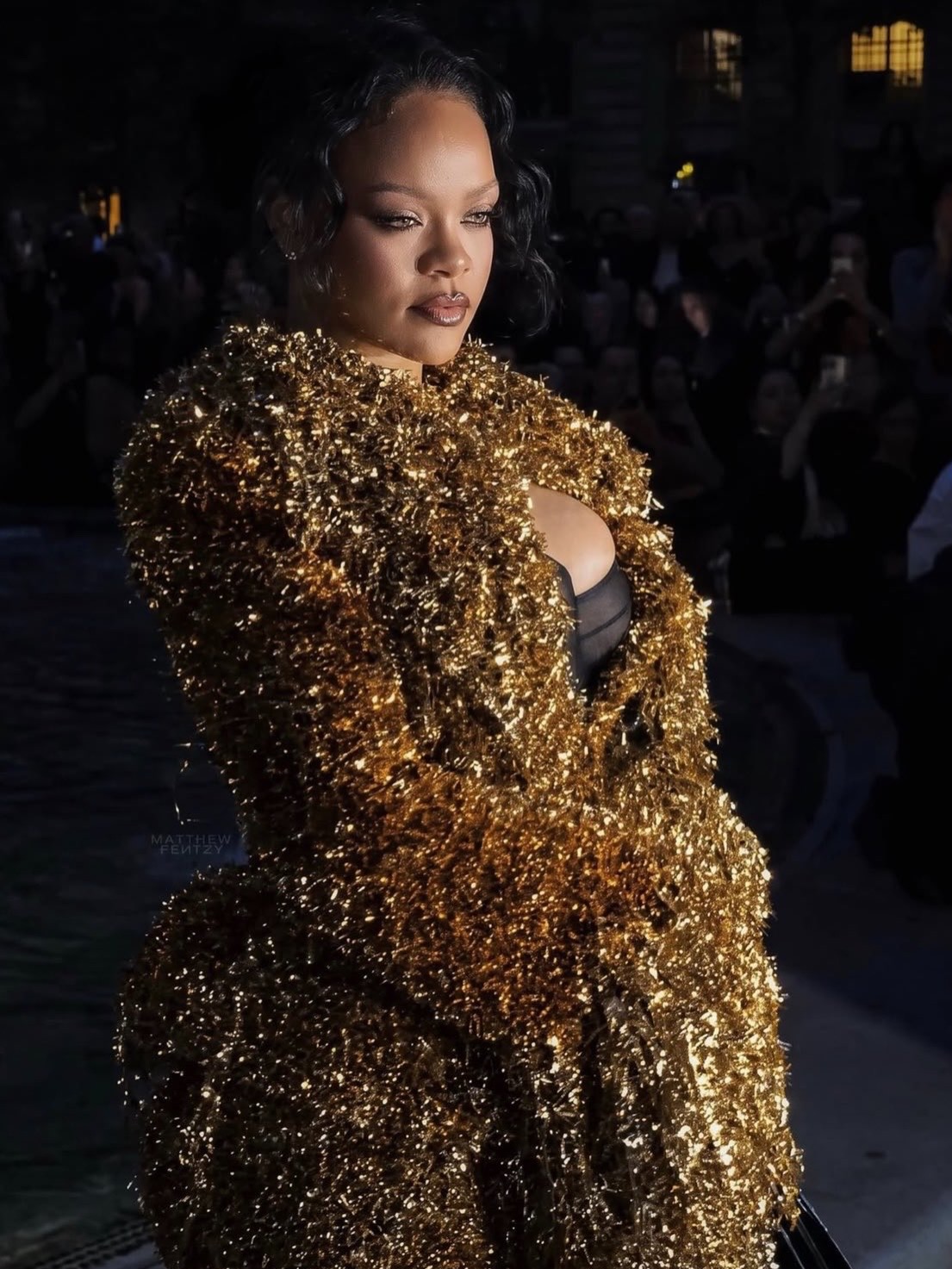 Rihanna đến muộn 63 ph&uacute;t tại show thời trang , kh&aacute;ch mời phải chờ đợi l&acirc;u - Ảnh 5.
