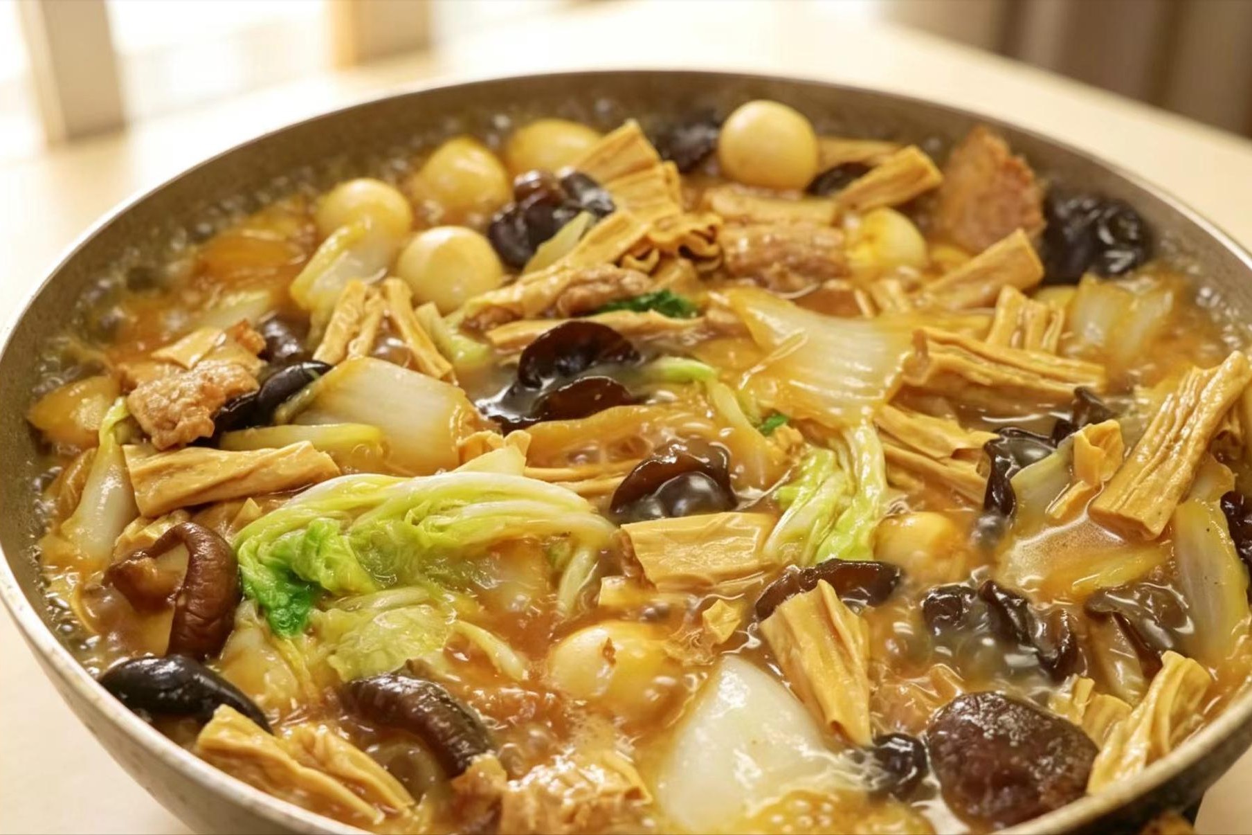 M&oacute;n canh dễ nấu khiến cả nh&agrave; đua nhau chan nước d&ugrave;ng s&aacute;nh ngon để trộn c&ugrave;ng cơm, ăn hết veo - Ảnh 2.