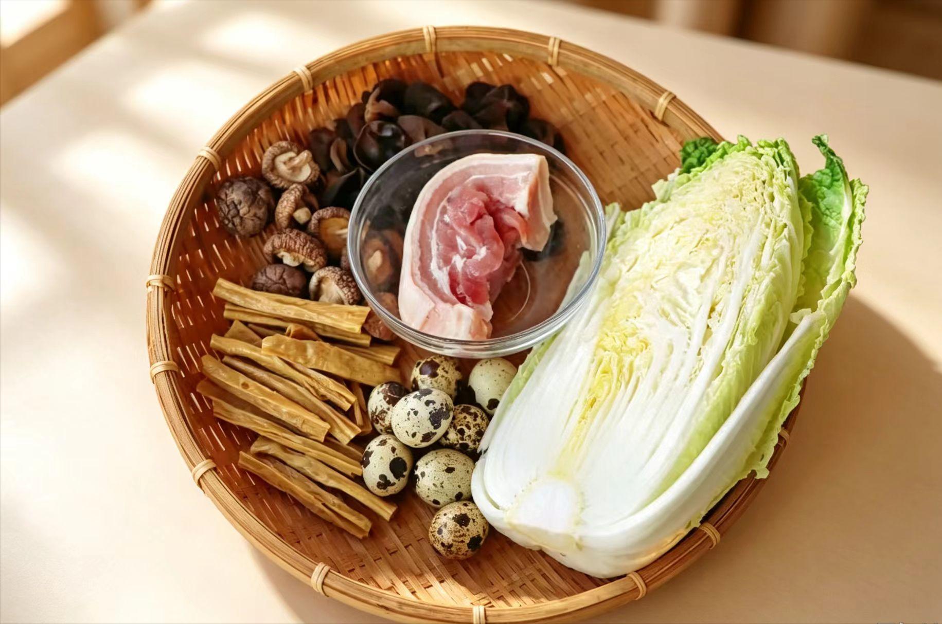M&oacute;n canh dễ nấu khiến cả nh&agrave; đua nhau chan nước d&ugrave;ng s&aacute;nh ngon để trộn c&ugrave;ng cơm, ăn hết veo - Ảnh 1.