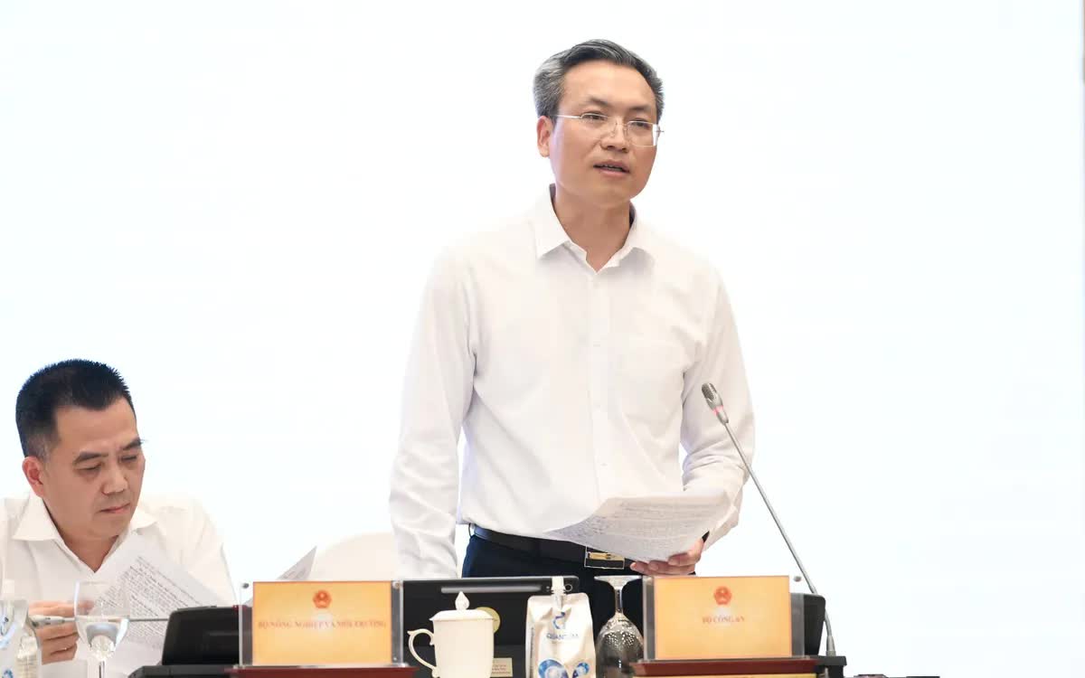 Huấn Hoa Hồng lừa đảo chiếm đoạt t&agrave;i sản Từ kết quả xổ số tr&ecirc;n mạng x&atilde; hội - Ảnh 1.