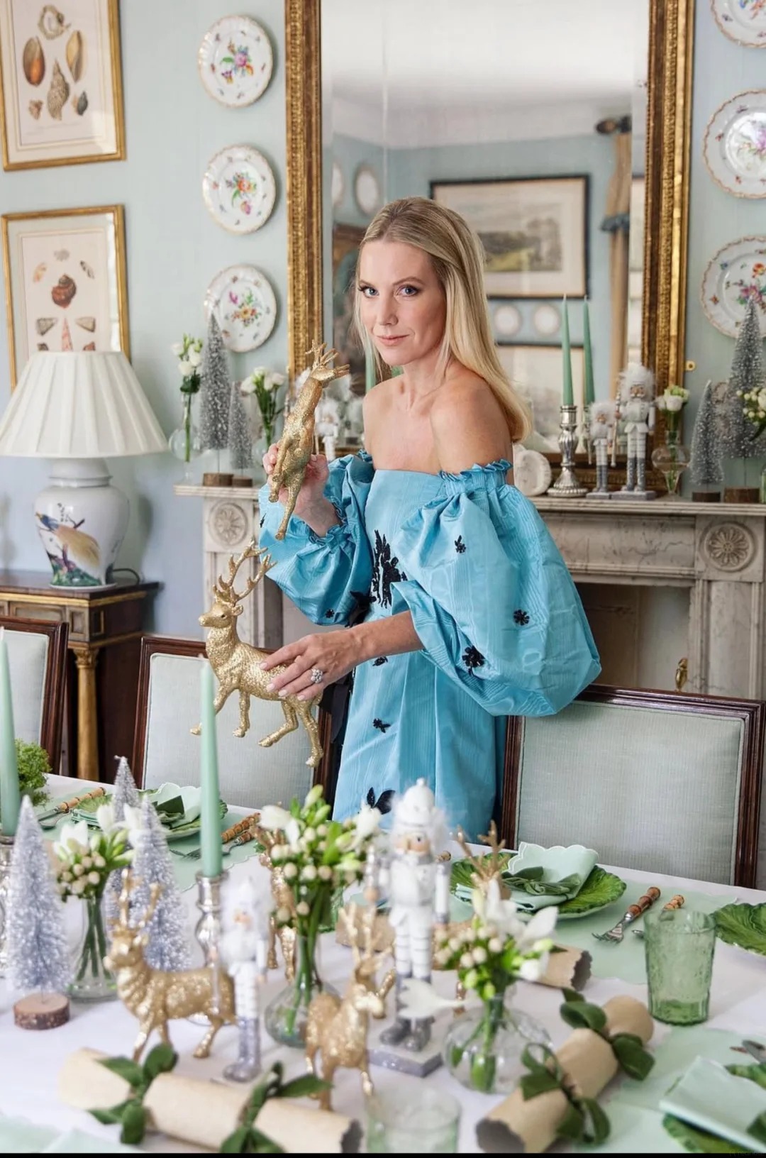 Bàn ăn đẹp như cổ tích của Alice Naylor - Leyland: Tạo không gian sống ấm cúng - Ảnh 2. Bàn ăn đẹp như cổ tích của Alice Naylor - Leyland: Tạo không gian sống ấm cúng - Ảnh 2.