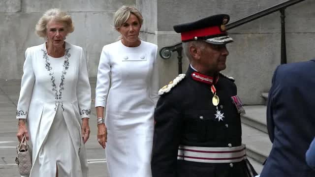 Vương hậu Camilla v&agrave; m&agrave;n &ldquo;mặc lại đồ cũ&rdquo; đầy tinh tế: Ở tuổi 79, b&agrave; chứng minh kh&iacute; chất quan trọng hơn việc li&ecirc;n tục đổi mới tủ đồ - Ảnh 1.