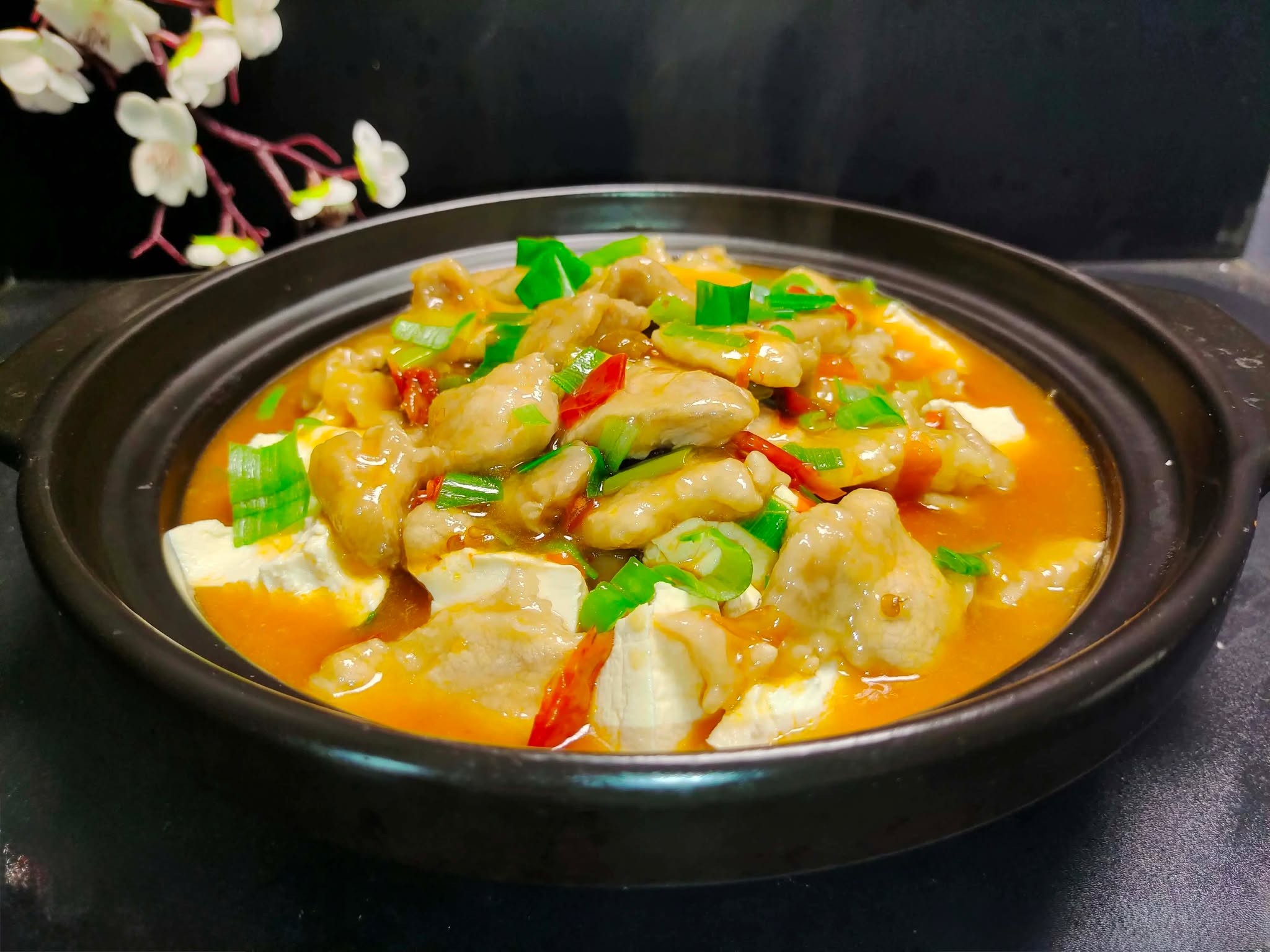 Có 1 cách nấu đậu phụ hương vị khác biệt và ngon hơn hẳn, nước sốt trộn với cơm khiến cả nhà