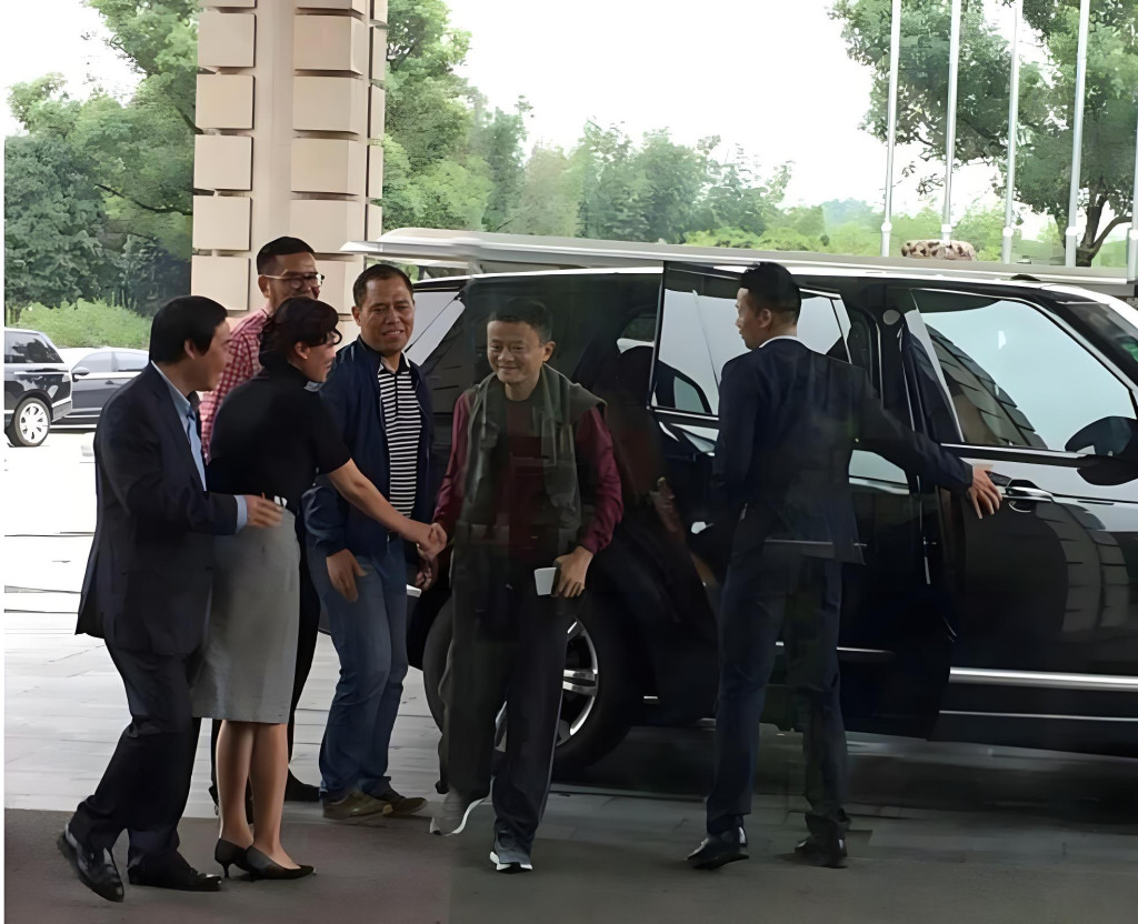 Jack Ma v&agrave; triết l&yacute; gi&aacute;o dục: Những b&agrave;i học q&uacute;y gi&aacute; từ cuộc sống giản dị - Ảnh 5.