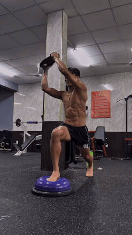 B&ugrave;i Tiến Dũng g&acirc;y sốt với body 8 m&uacute;i &ldquo; sầu ri&ecirc;ng &rdquo; v&agrave; danh hiệu đội trưởng ph&ograve;ng gym - Ảnh 3.