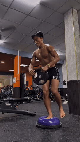 B&ugrave;i Tiến Dũng g&acirc;y sốt với body 8 m&uacute;i &ldquo; sầu ri&ecirc;ng &rdquo; v&agrave; danh hiệu đội trưởng ph&ograve;ng gym - Ảnh 4.