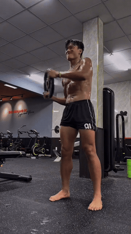 B&ugrave;i Tiến Dũng g&acirc;y sốt với body 8 m&uacute;i &ldquo; sầu ri&ecirc;ng &rdquo; v&agrave; danh hiệu đội trưởng ph&ograve;ng gym - Ảnh 5.
