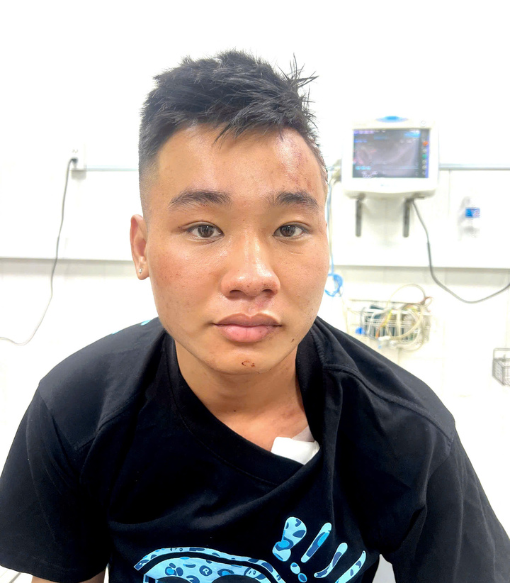 Người chồng vụ thảm &aacute;n Đồng Nai đ&atilde; qua cơn nguy kịch sau khi bị tấn c&ocirc;ng - Ảnh 2.