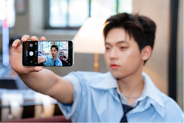 Camera và thiết kế đậm chất S của Galaxy S26 FE: Người bạn tất yếu cho mọi bứt phá - Ảnh 4. Camera và thiết kế đậm chất S của Galaxy S26 FE: Người bạn tất yếu cho mọi bứt phá - Ảnh 4.