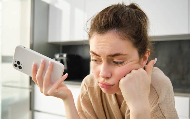 Dưa chuột bị đắng: Nên cắt bỏ hay bỏ cả quả? - Ảnh 2.