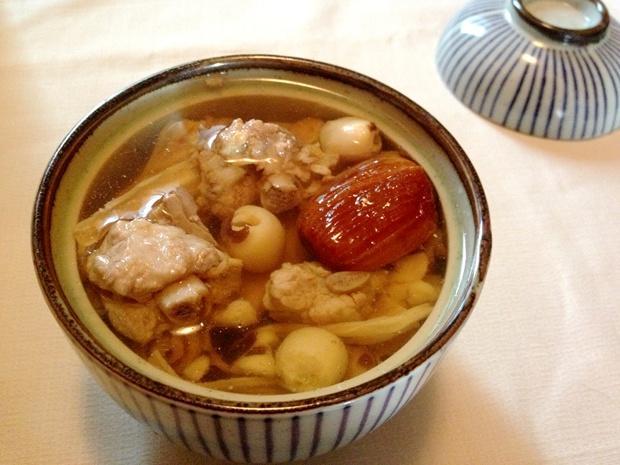 3 M&oacute;n canh bổ thận ngon, dễ nấu gi&uacute;p tay ch&acirc;n ấm v&agrave; ngăn tiểu đ&ecirc;m - Ảnh 1.