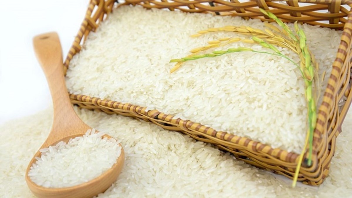 Nhà nào có thùng gạo cũng nên cho thứ này vào: Bí mật đằng sau sẽ khiến bạn bất ngờ - Ảnh 1.