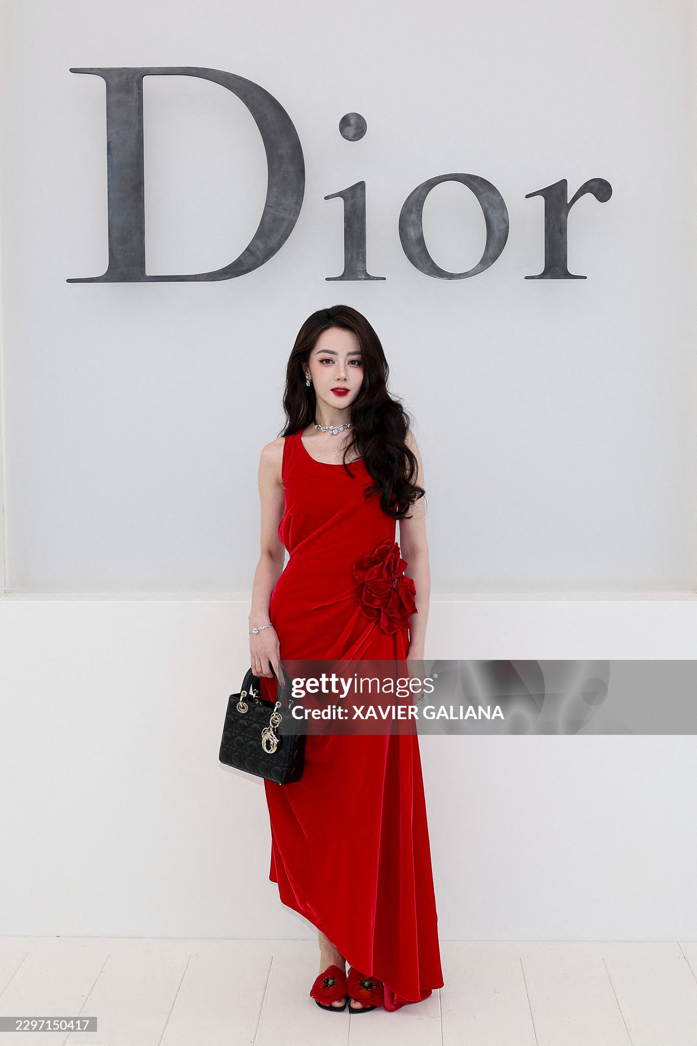 Jisoo , Jang Wonyoung và Địch Lệ Nhiệt Ba tỏa sáng tại show Dior 2026 - Ảnh 9. Jisoo , Jang Wonyoung và Địch Lệ Nhiệt Ba tỏa sáng tại show Dior 2026 - Ảnh 9.