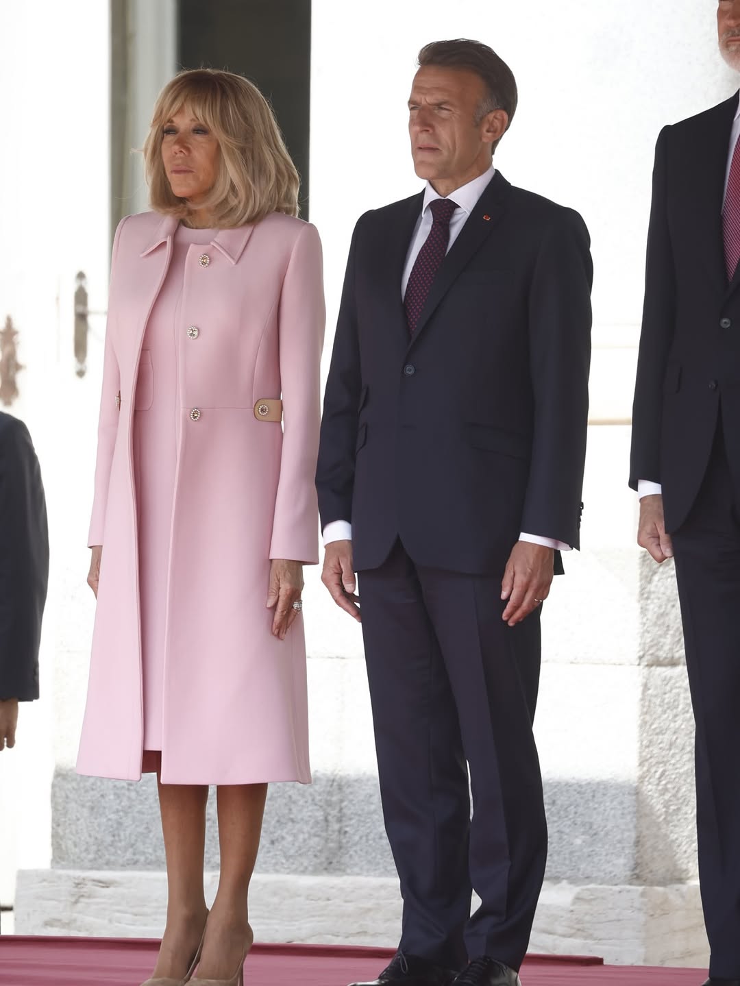 Vương hậu Letizia tỏa s&aacute;ng với chiếc v&aacute;y Pertegaz trong lễ đ&oacute;n Tổng thống Ph&aacute;p tại Madrid - Ảnh 6.
