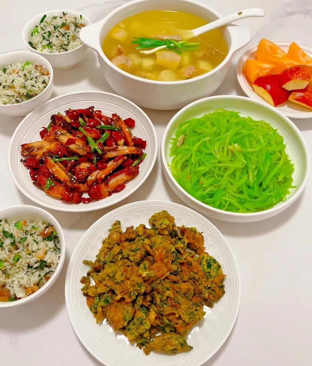 L&ecirc;n sẵn thực đơn bữa tối cả tuần ngon miệng v&agrave; độc đ&aacute;o để mỗi ng&agrave;y kh&ocirc;ng phải nghĩ 