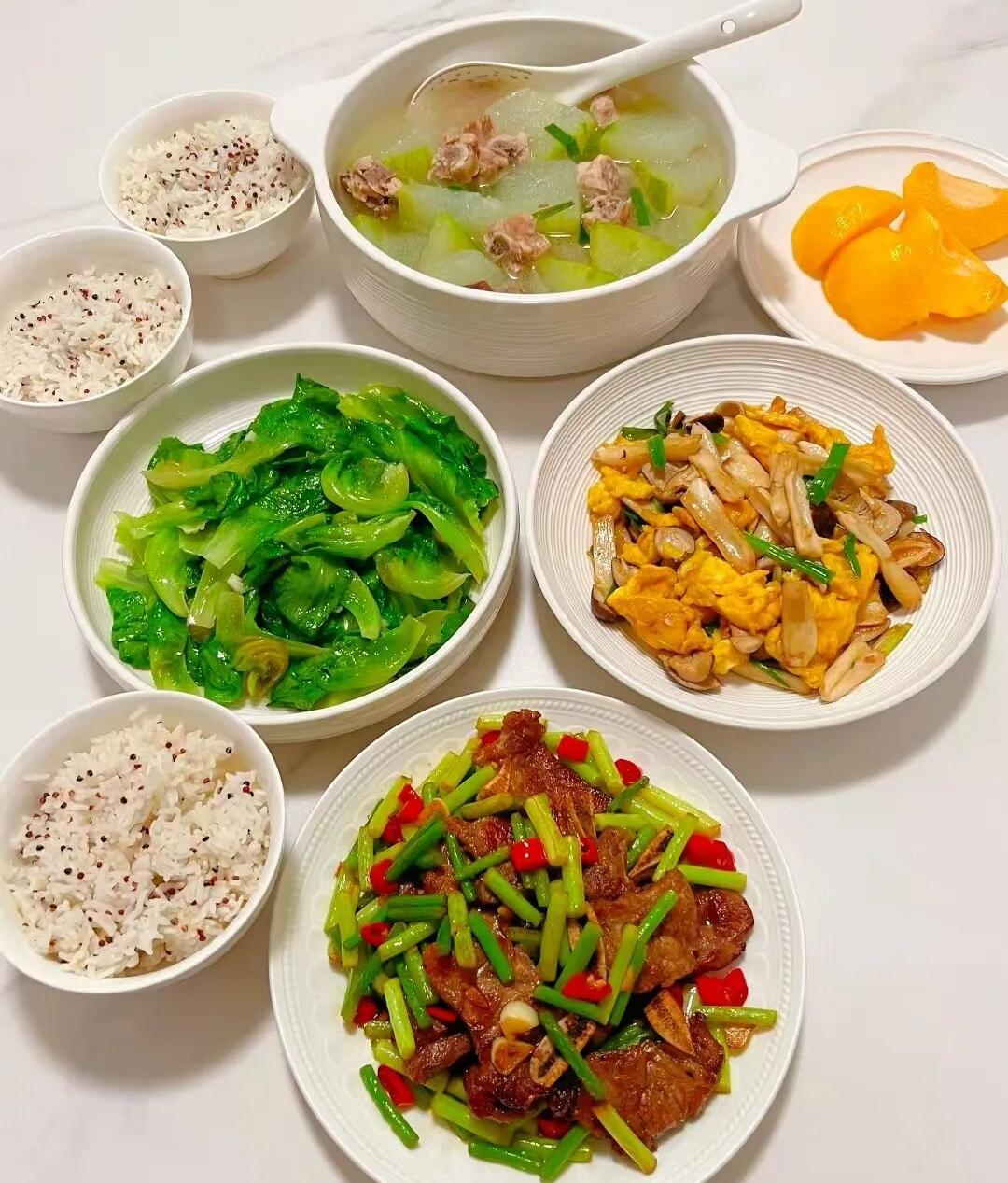 L&ecirc;n sẵn thực đơn bữa tối cả tuần ngon miệng v&agrave; độc đ&aacute;o để mỗi ng&agrave;y kh&ocirc;ng phải nghĩ 