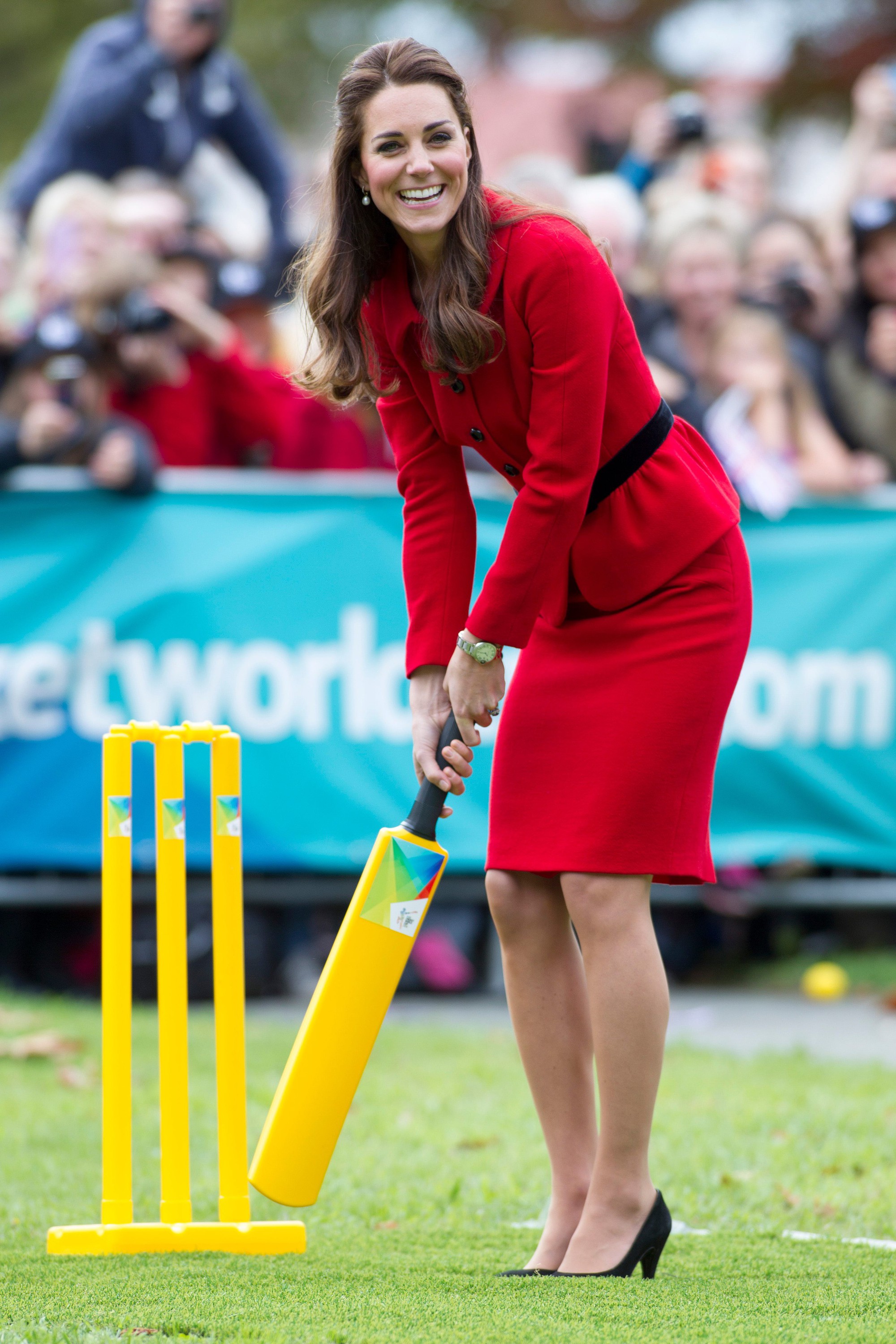 C&ocirc;ng ch&uacute;a Charlotte 11 tuổi nối nghiệp mẹ theo c&aacute;ch đặc biệt: Gia nhập đội netball, vợ chồng William v&agrave; Kate đ&iacute;ch th&acirc;n đưa con đi thi đấu - Ảnh 10.