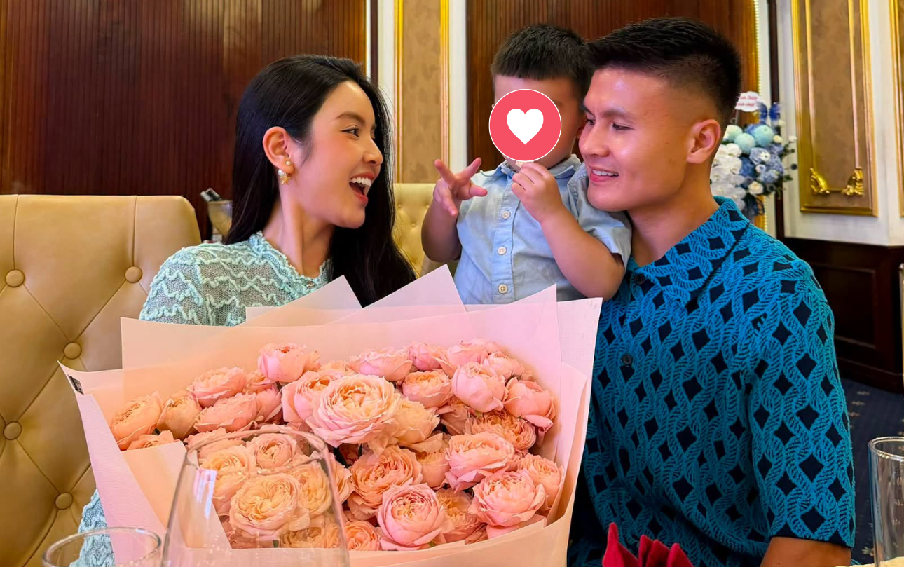 Quang Hải v&agrave; Chu Thanh Huyền đưa con trai đi học ng&agrave;y đầu năm học mới - Ảnh 3.