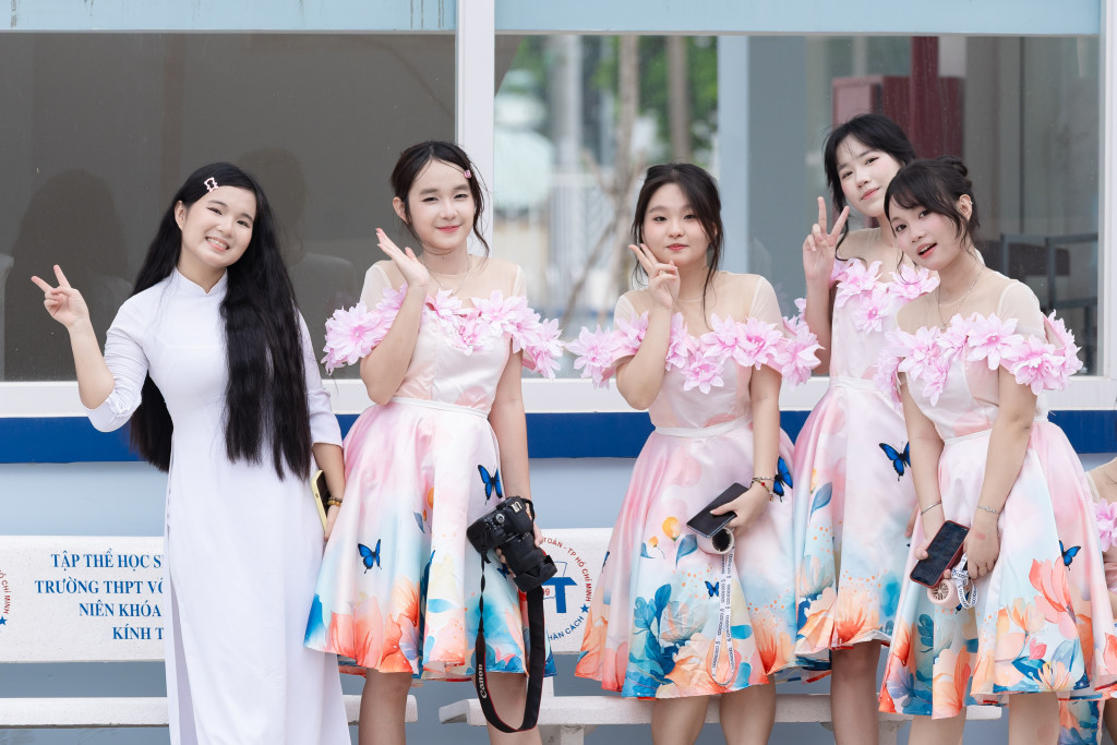 Khai giảng năm học mới tại THPT Võ trường Toản với không gian học tập hiện đại - Ảnh 6. Khai giảng năm học mới tại THPT Võ trường Toản với không gian học tập hiện đại - Ảnh 6.