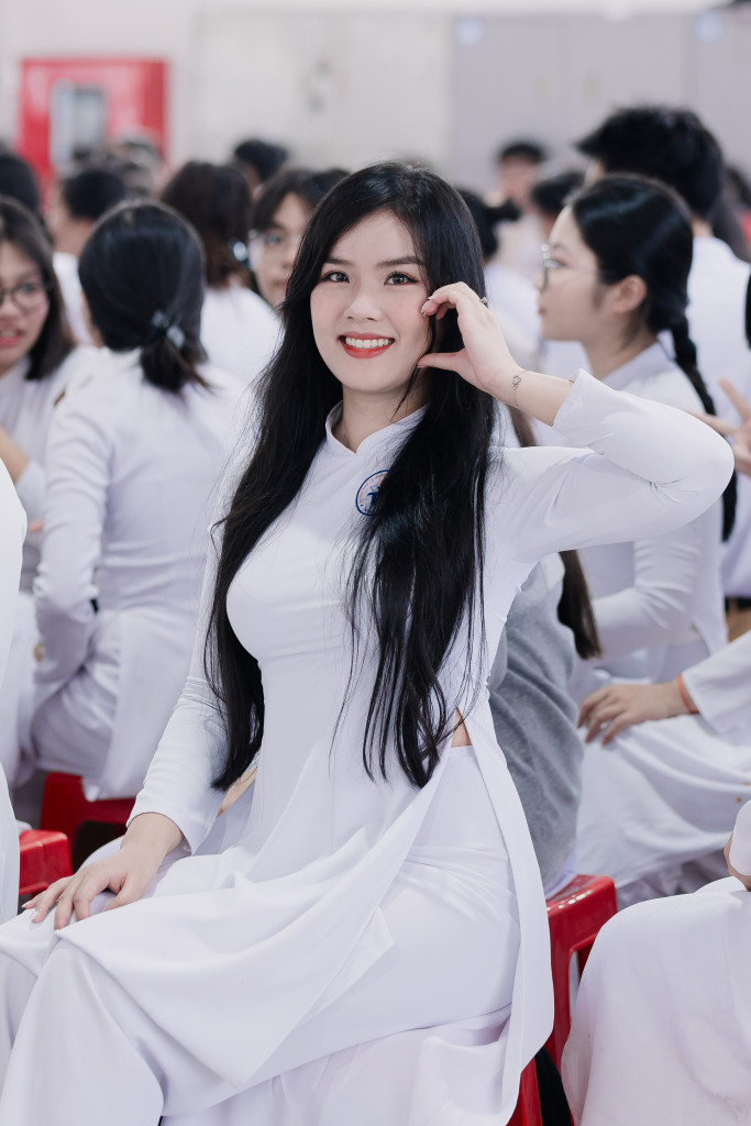 Khai giảng năm học mới tại THPT Võ trường Toản với không gian học tập hiện đại - Ảnh 12. Khai giảng năm học mới tại THPT Võ trường Toản với không gian học tập hiện đại - Ảnh 12.