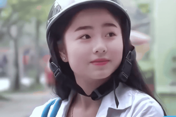 Nhan sắc Nam Thương g&acirc;y sốt 12 năm sau 5S Online , l&agrave;m mẹ hai con xinh đẹp - Ảnh 3.