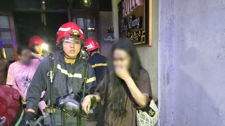 C&ocirc;ng an TP . HCM th&ocirc;ng tin vụ ch&aacute;y kh&aacute;ch sạn th&ugrave;y dương l&agrave;m 2 người tử vong - Ảnh 1.