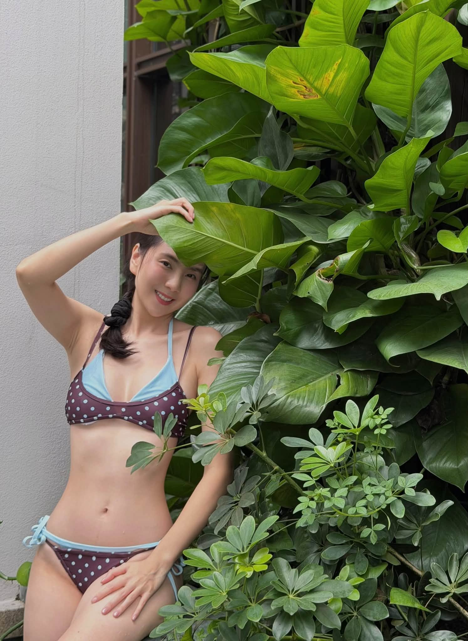 Mai Ngọc thả d&aacute;ng bikini nuột n&agrave; sau sinh , cuộc sống l&agrave;m d&acirc;u đại gia Bắc Ninh - Ảnh 3.