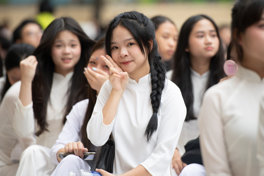 Nữ sinh Việt khai giảng 2026: Vẻ đẹp rạng rỡ và kỷ niệm đáng nhớ - Ảnh 4. Nữ sinh Việt khai giảng 2026: Vẻ đẹp rạng rỡ và kỷ niệm đáng nhớ - Ảnh 4.