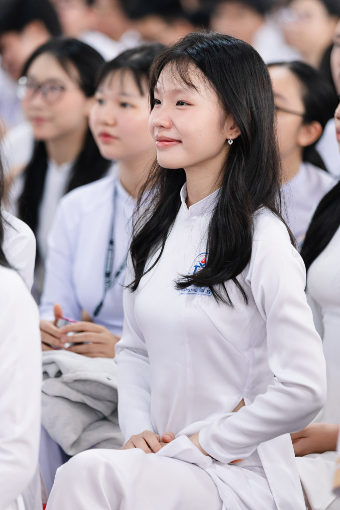 Nữ sinh Việt khai giảng 2026: Vẻ đẹp rạng rỡ và kỷ niệm đáng nhớ - Ảnh 23. Nữ sinh Việt khai giảng 2026: Vẻ đẹp rạng rỡ và kỷ niệm đáng nhớ - Ảnh 23.