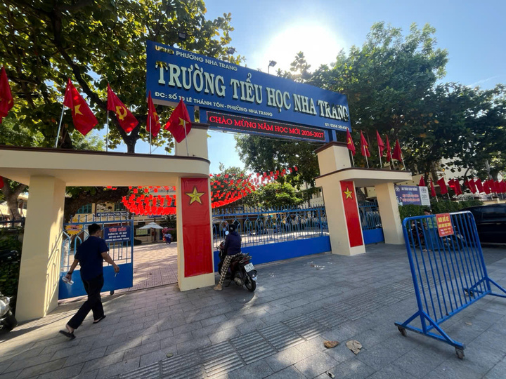 Hiệu trưởng quản l&yacute; ' si&ecirc;u trường ' 10 . 500 Học sinh tại trường Tiểu học Nha Trang - Ảnh 3.