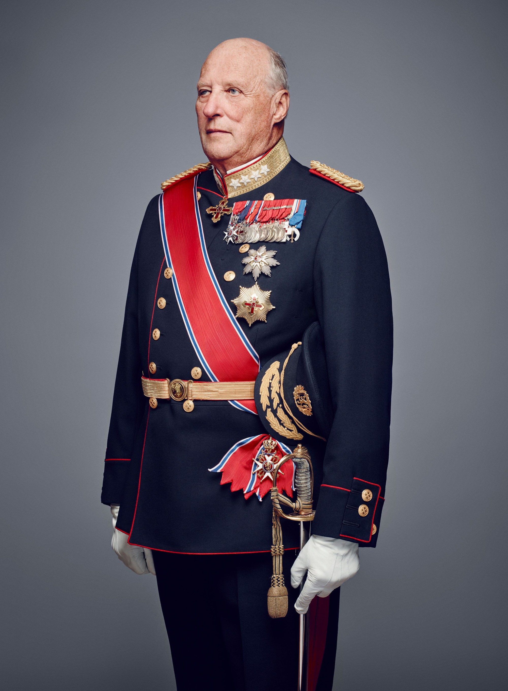 Th&acirc;n vương William v&agrave; Ho&agrave;ng gia ch&acirc;u &Acirc;u tiễn biệt Vua Harald V tại lễ tang 2026 - Ảnh 22.