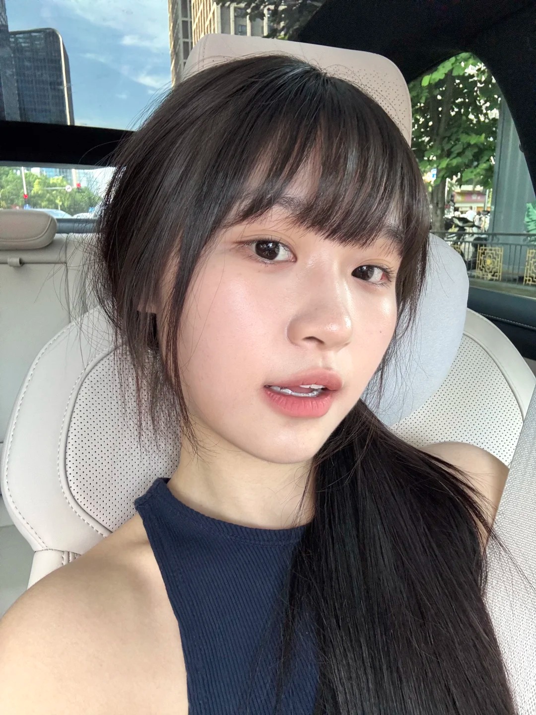 5 kem chống nắng thấm nhanh, kh&ocirc;ng nhờn d&iacute;nh rất hợp m&ugrave;a thu - Ảnh 1.