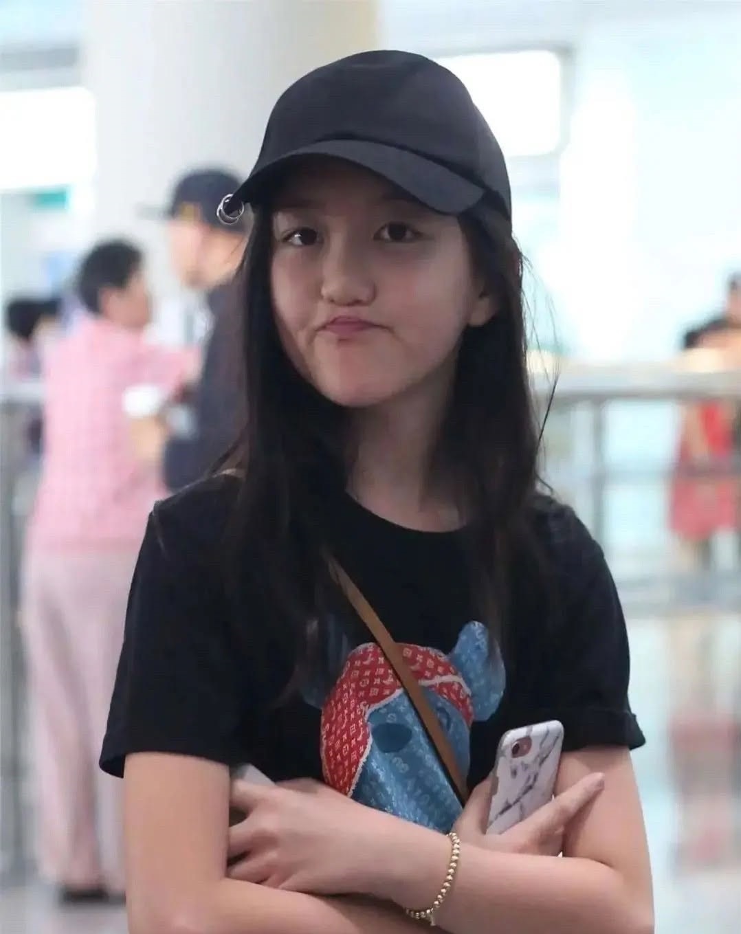 Con g&aacute;i Vương Phi v&agrave; Triệu Vy: C&ugrave;ng điểm xuất ph&aacute;t nhưng cuộc đời lại rẽ sang 2 hướng - Ảnh 3.
