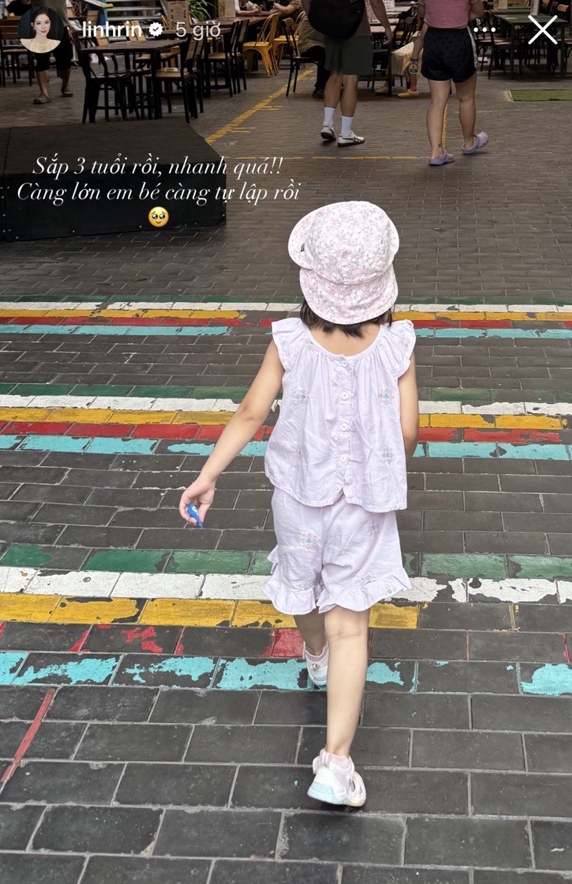 Con gái Linh Rin và Phillip Nguyễn đã lớn thế này: Cuộc sống tiểu thư Đáng yêu - Ảnh 1. Con gái Linh Rin và Phillip Nguyễn đã lớn thế này: Cuộc sống tiểu thư Đáng yêu - Ảnh 1.