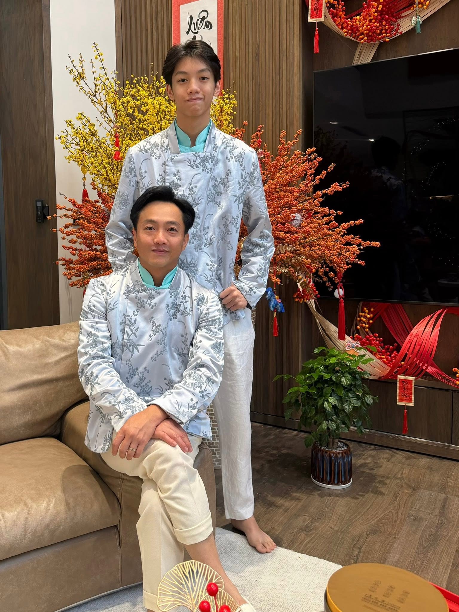 Cường Đô La gây sốt khi đăng ảnh đi họp phụ huynh cùng Kim Lý và Hồ Ngọc Hà - Ảnh 3.
