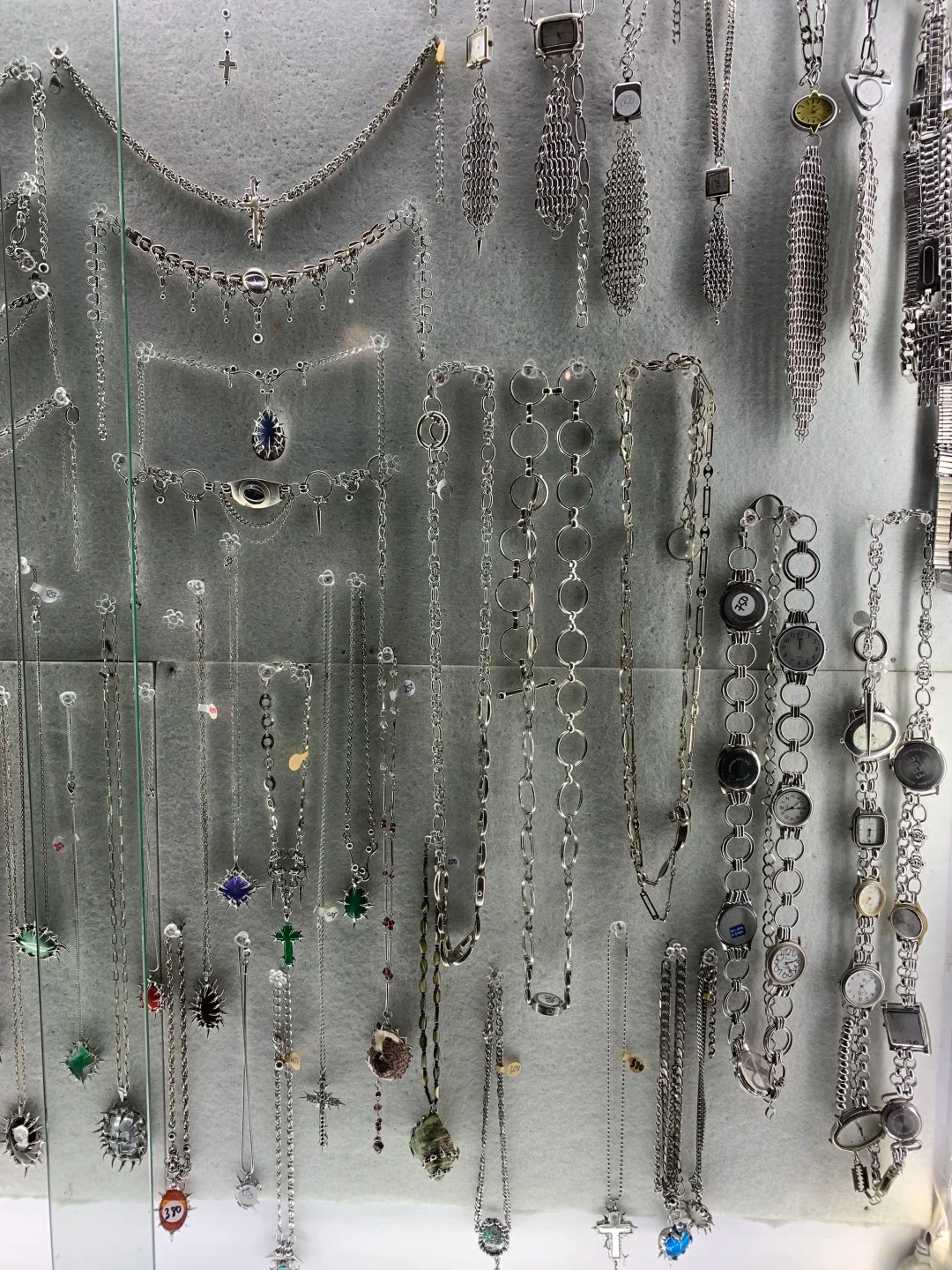 Kh&aacute;ch Trung Quốc du lịch H&agrave; Nội kh&aacute;m ph&aacute; 7 cửa h&agrave;ng vintage gi&aacute; chỉ Từ 50 . 000 Đồng - Ảnh 10.
