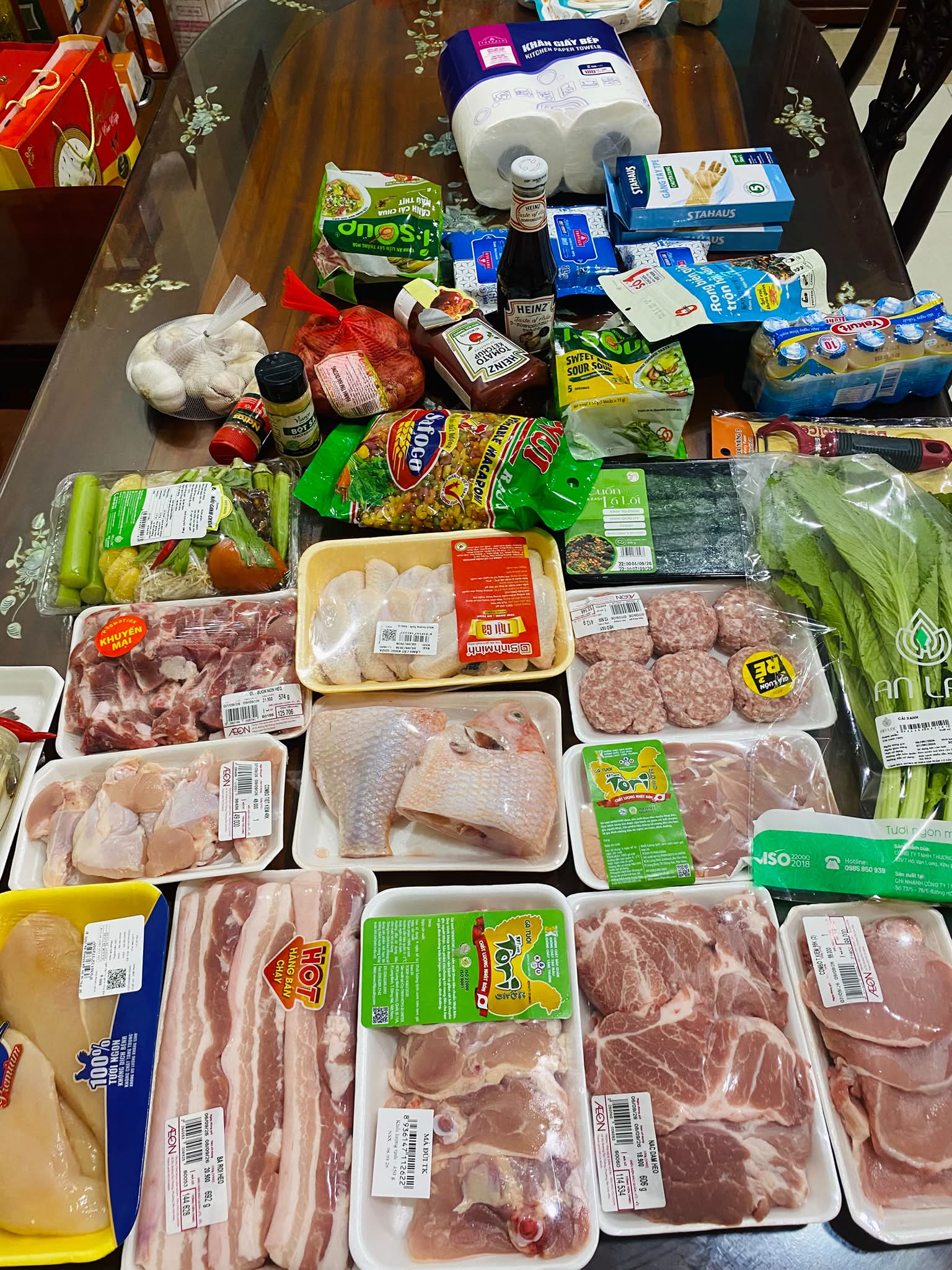 Mẹ đảm tiết lộ cách cầm 1,5 triệu mua thực phẩm cả tuần: Không đi chợ vì
